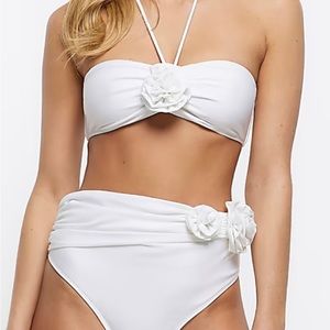 NWT White Flower Bikini SET